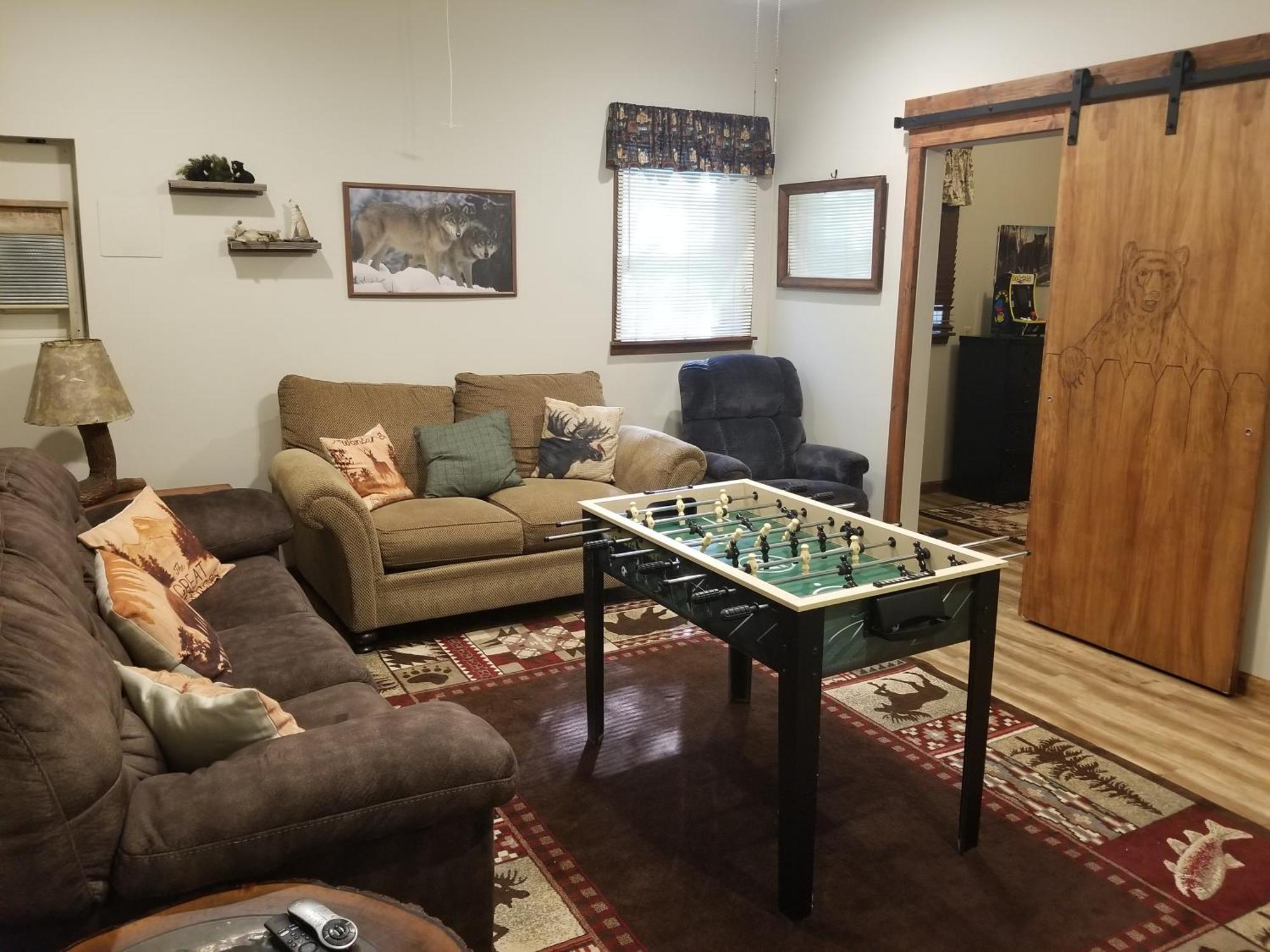 Serenity And Fun All In One In This Cozy Pocono Cabin Джим Торп Екстериор снимка