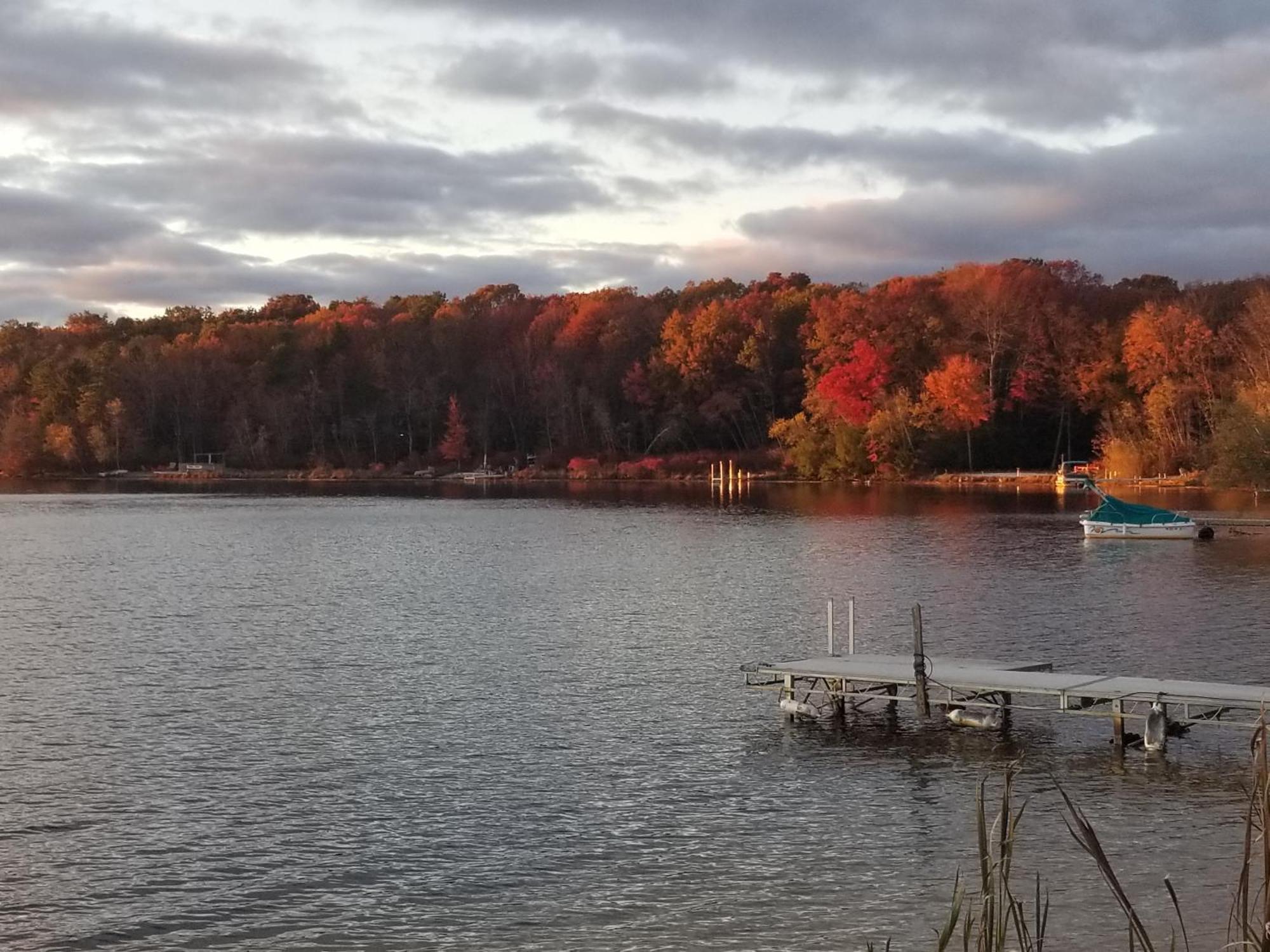 Serenity And Fun All In One In This Cozy Pocono Cabin Джим Торп Екстериор снимка