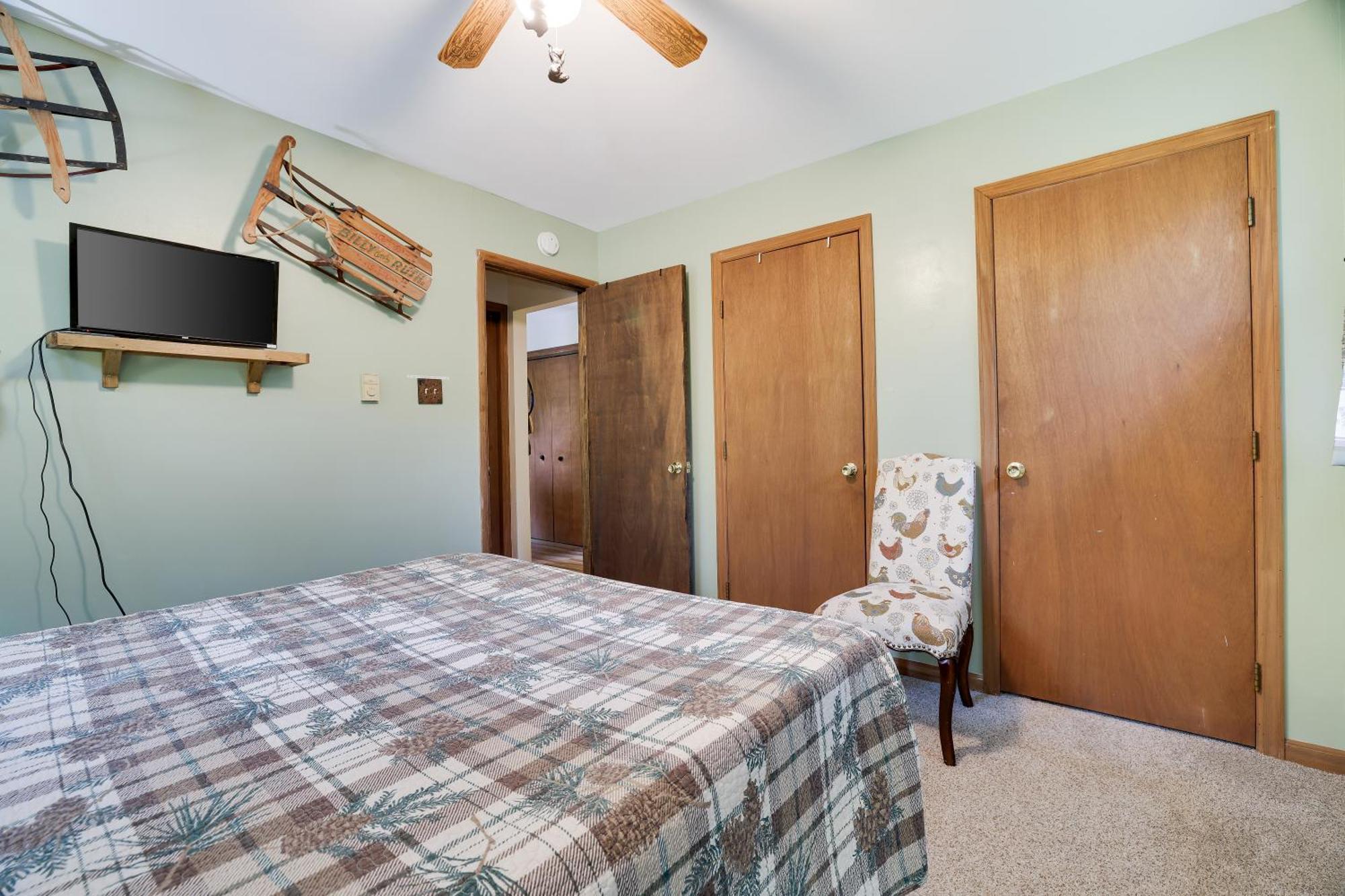 Serenity And Fun All In One In This Cozy Pocono Cabin Джим Торп Екстериор снимка